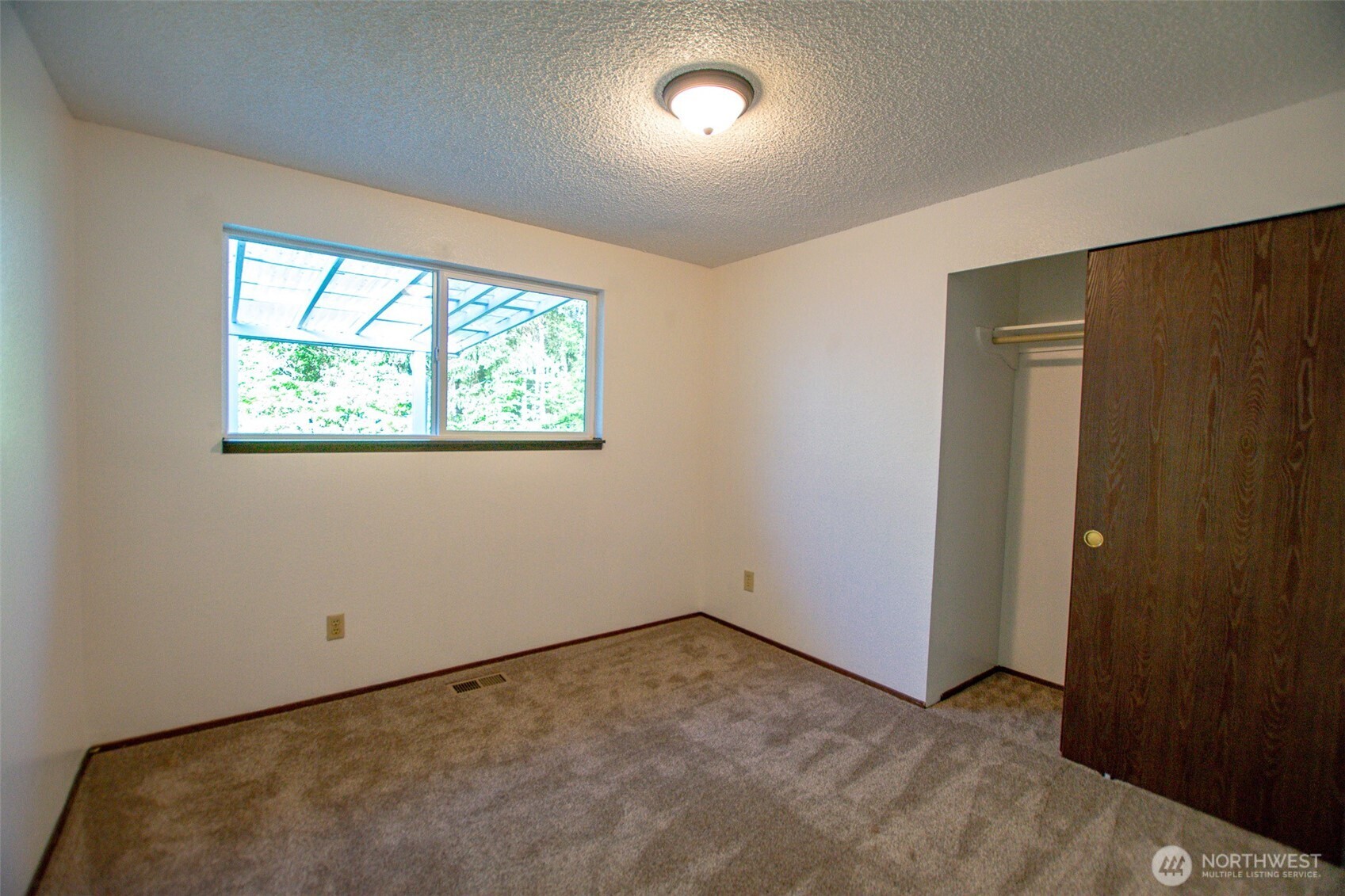 55 Meadowood Drive