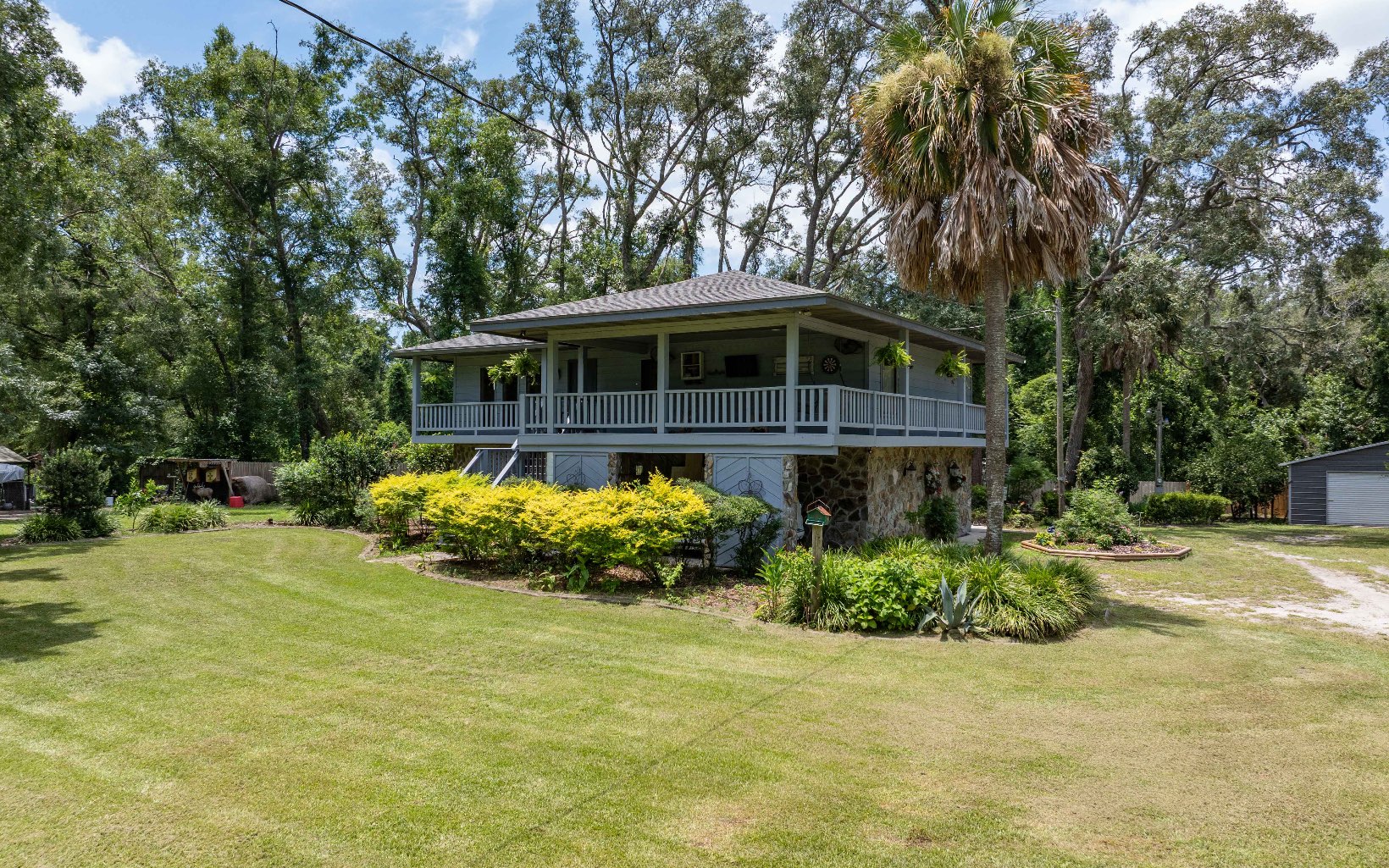 838 NW Banta Acres Rd