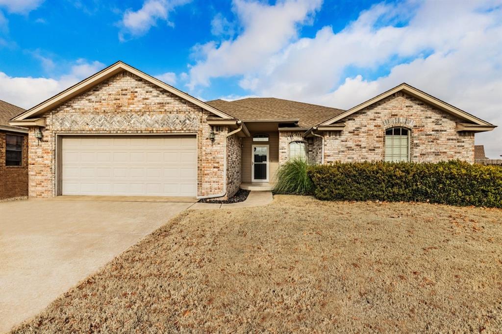 Beautiful home for rent in Oklahoma City. This efficient floor plan offers open-concept kitchen, living room, and dining room along with the master suite away from the secondary bedrooms. Your kitchen is equipped with free-standing gas stove, dishwasher, endless counter space, plenty of storage, and a walk-in pantry! You’ll find your retreat in the generous master suite with the large corner soaking tub, separate shower, his/hers vanities, and the amazing walk-in closet of your dreams! The back yard offers a covered patio. Min 600 credit score, 1 year lease. Pet Policy:  owners approval and $250 upfront + $30/month per pet.* $55 application fee per adult and $99 Doc Prep Fee due upon move in.