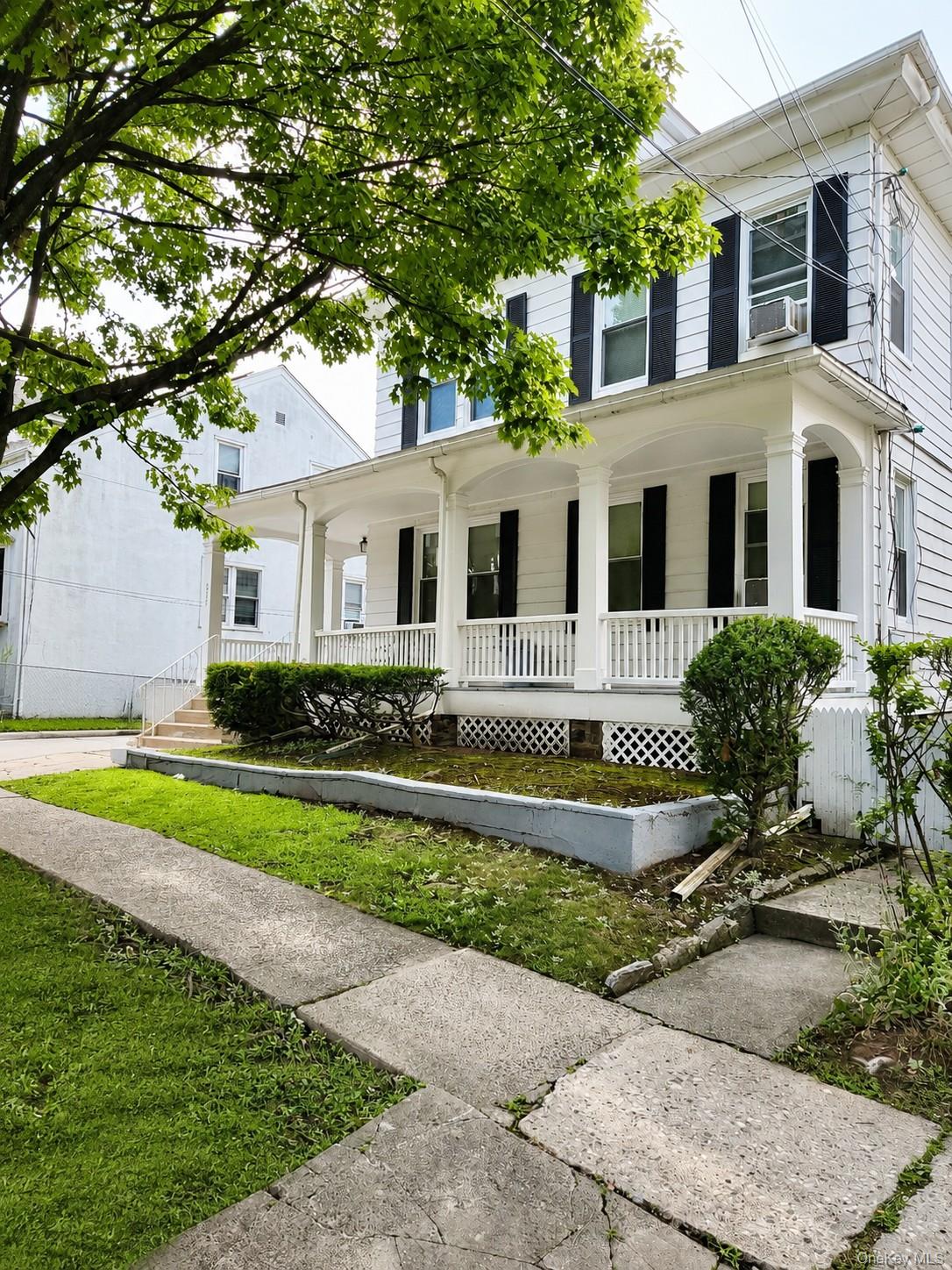 233 Stone Avenue