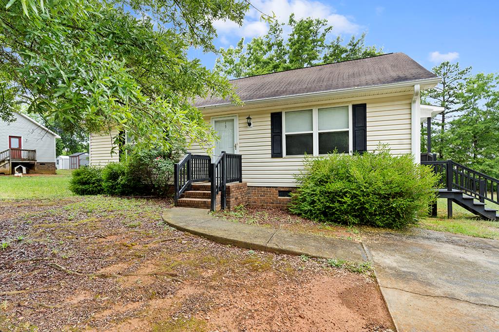 15 Saluda Street