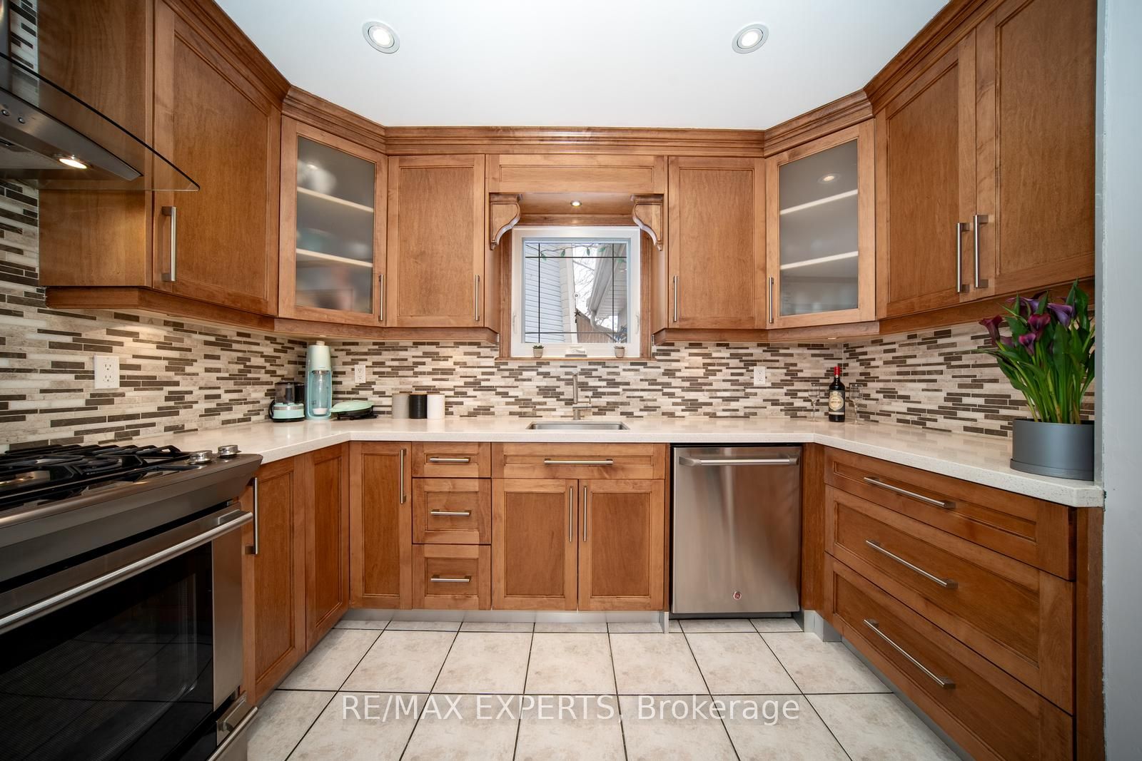 42 Montcalm Pl