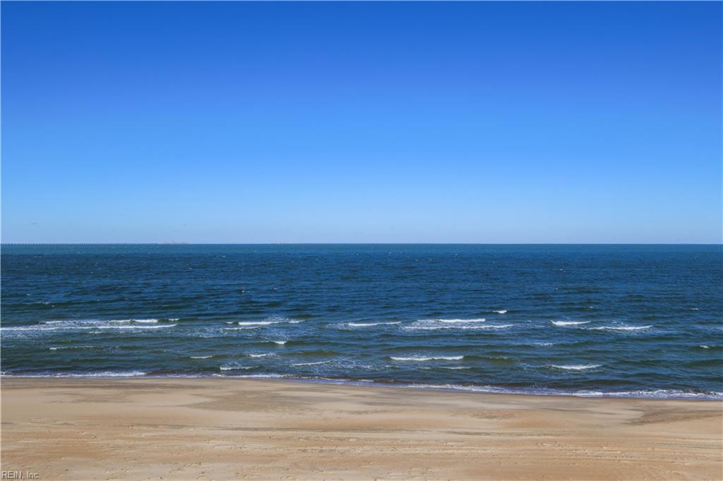 2424 Ocean Shore Crescent 402, Virginia Beach, VA 