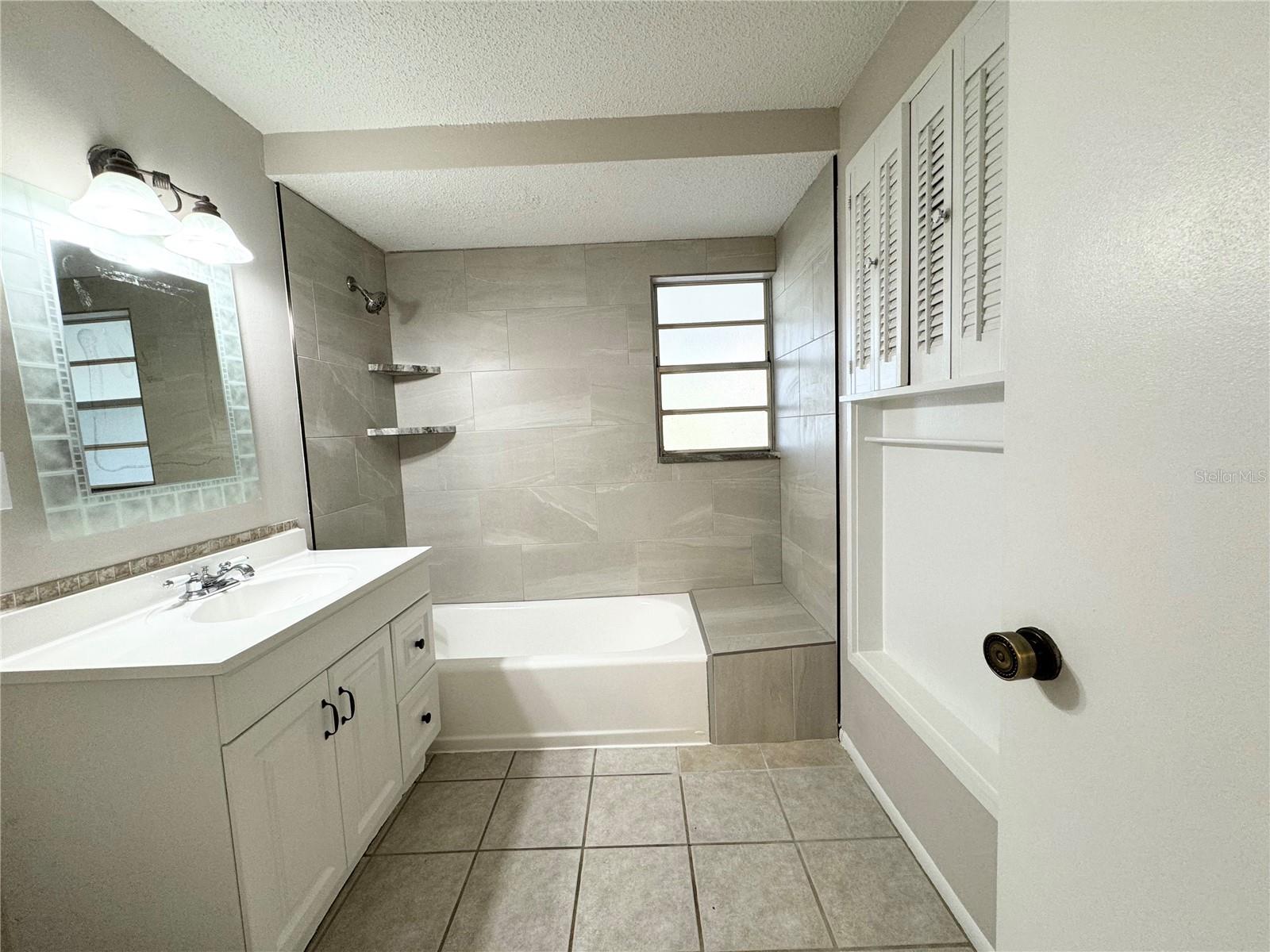 237 Matisse Circle N