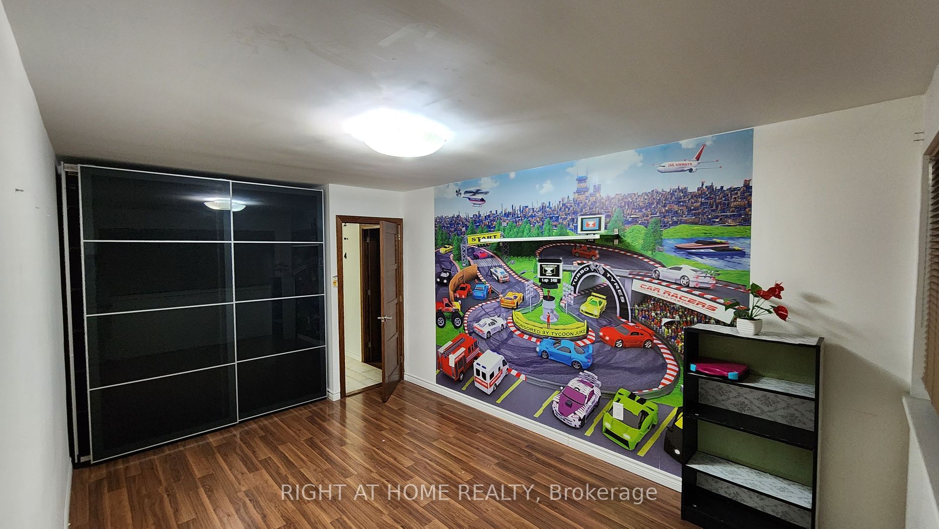 4001 Don Mills Rd 108