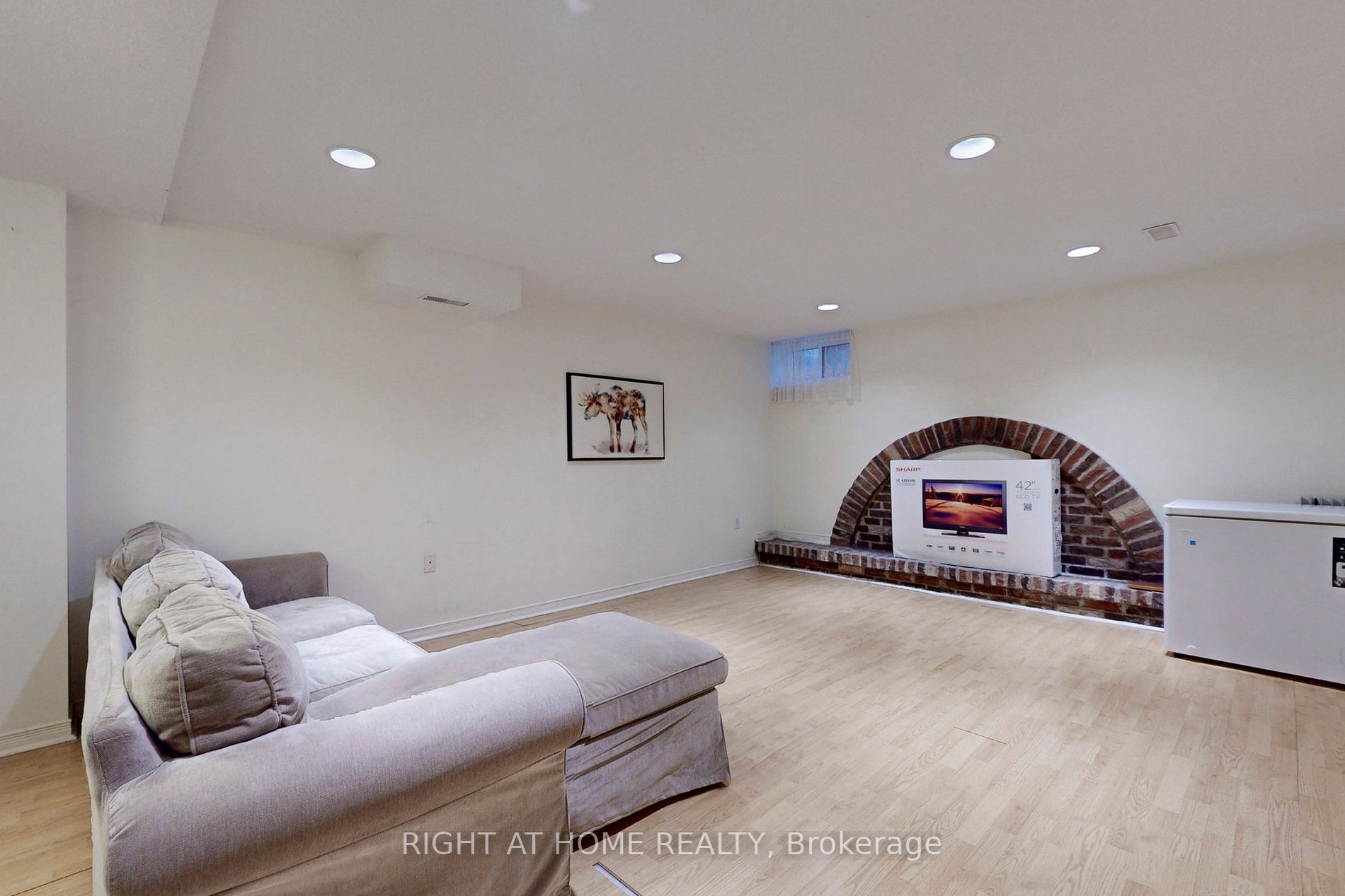 2 Farmview Cres