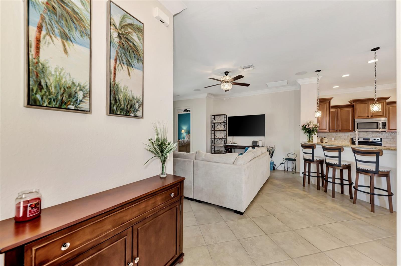 13104 Creekside Lane