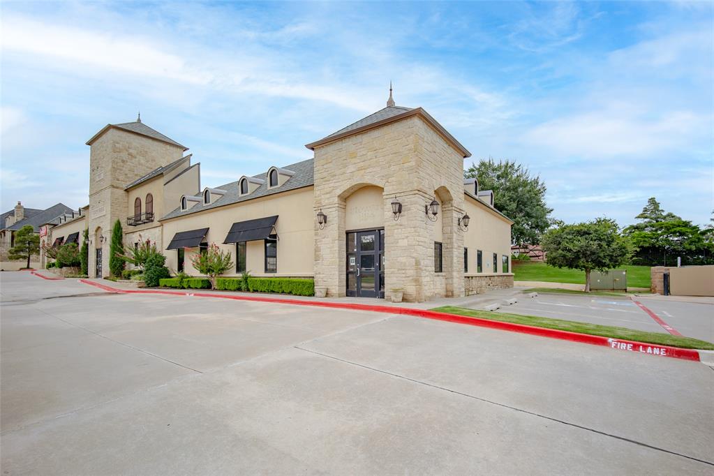 FOR LEASE! Located in the prestigious Gaillardia Corporate Office Park between N. Meridian Ave. and W. Memorial Rd, this Class B office building offers an exceptional combination of professional finishes, ample parking, and a prime NW Oklahoma City address. Suite A-2 offers 1,600 SF, Suite B offers 3,264 SF, and Suite C offers 3,343 SF. The suites may be leased individually or combined to create up to 8,207 square feet of contiguous space, accommodating a wide range of business needs. Tenants will appreciate the property’s proximity to Oklahoma City’s premier medical community, including Mercy, Oklahoma Heart Hospital, Integris Cancer Institute, and the Oklahoma Proton Center, as well as nearby amenities such as Quail Springs Mall, Lifetime Fitness, Martin Nature Park, and Gaillardia Golf Club. This property presents an outstanding opportunity for businesses seeking a professional environment with both convenience and visibility.