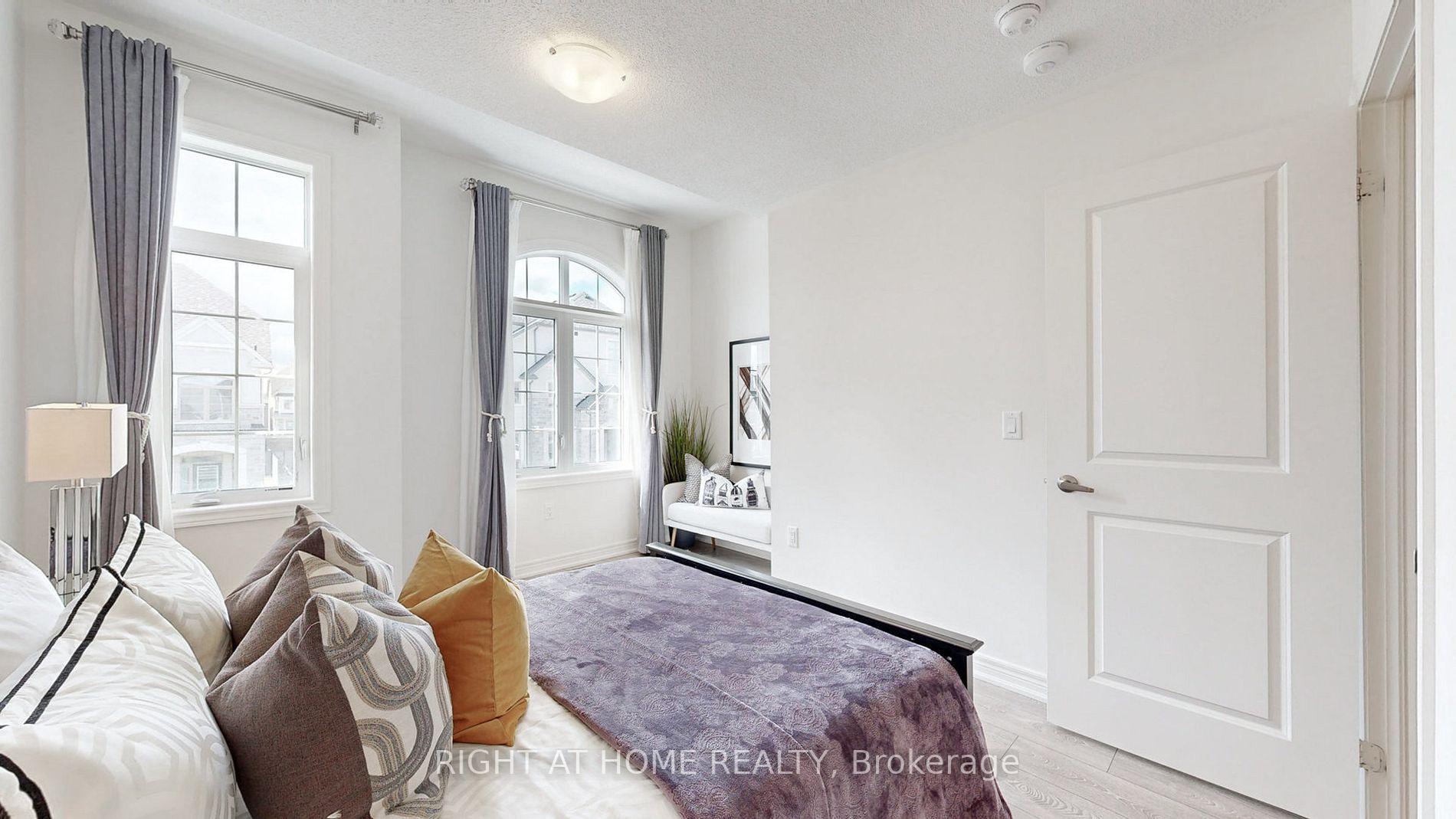 52 Crofting Cres