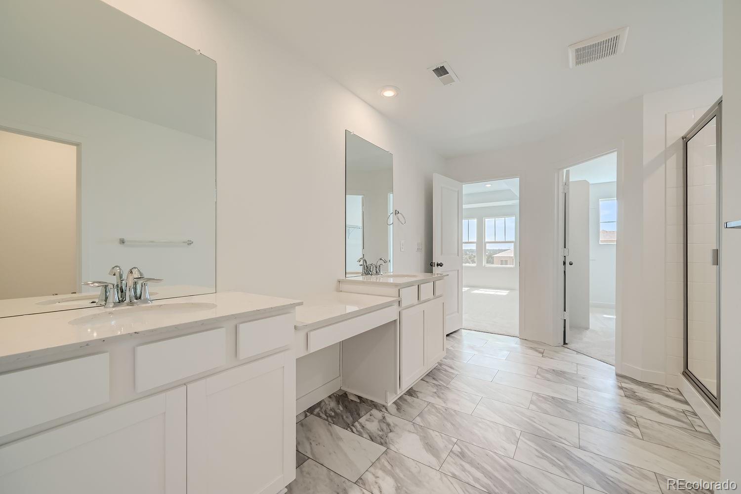 5563 Tamarack Avenue