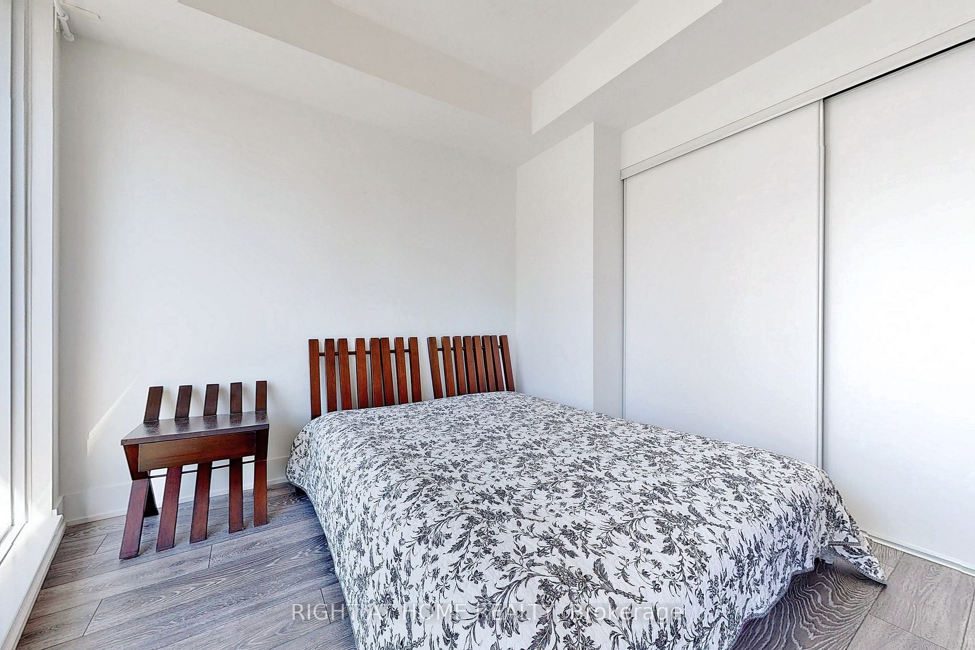 403 Church St 1104