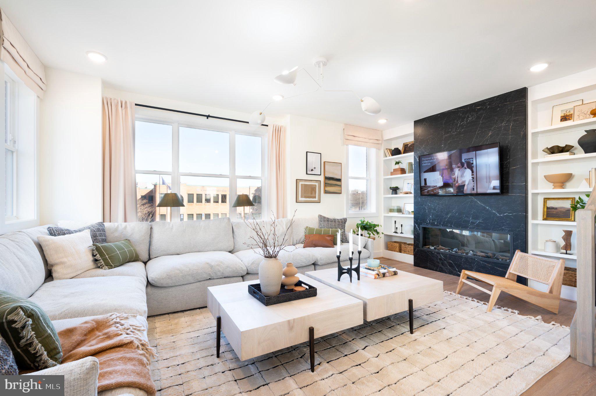 4922 Churchill Mews