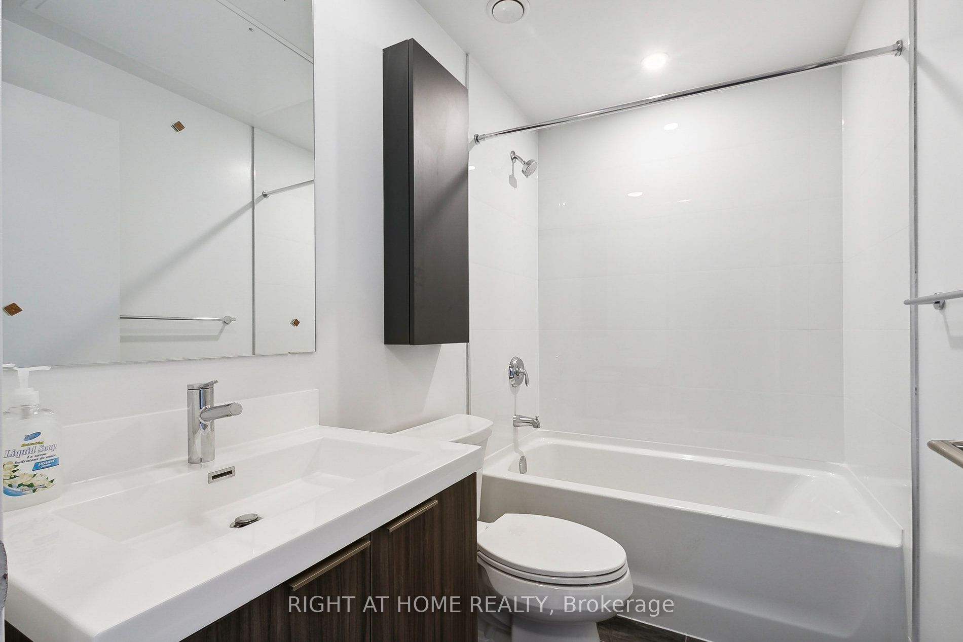 50 O'neill Rd 1808