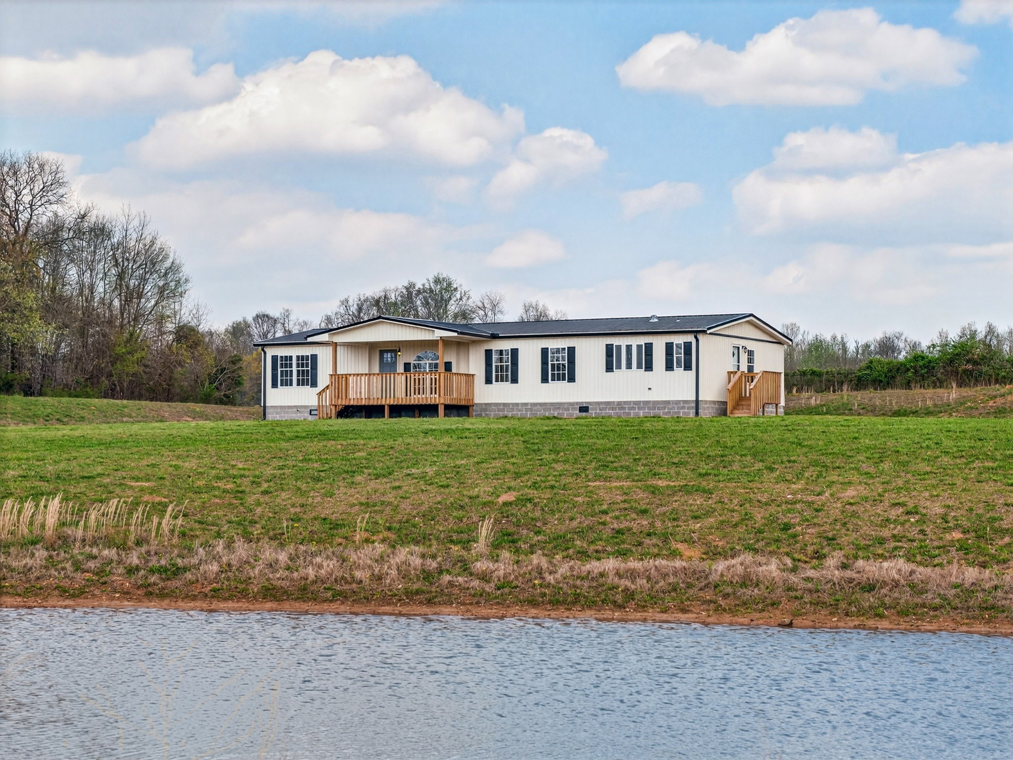 560 Old Huntsville Rd — sold