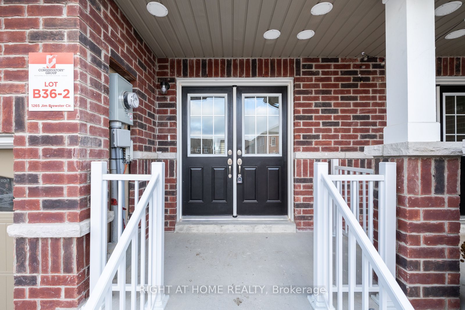 1265 Jim Brewster Circ