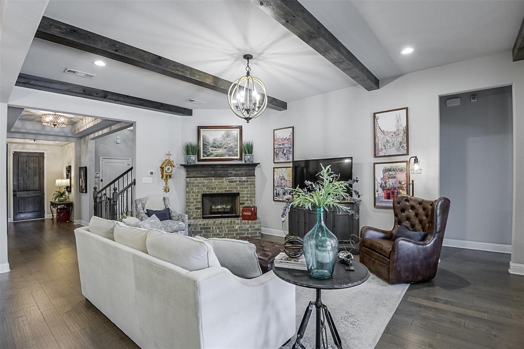 3806 Pine Valley Lane