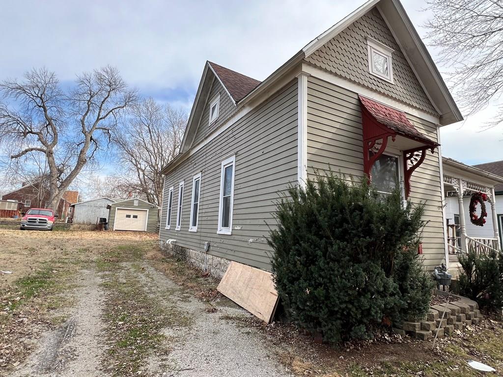 Chanute Real Estate 202 N Garfield N/A KS 66720 90,000