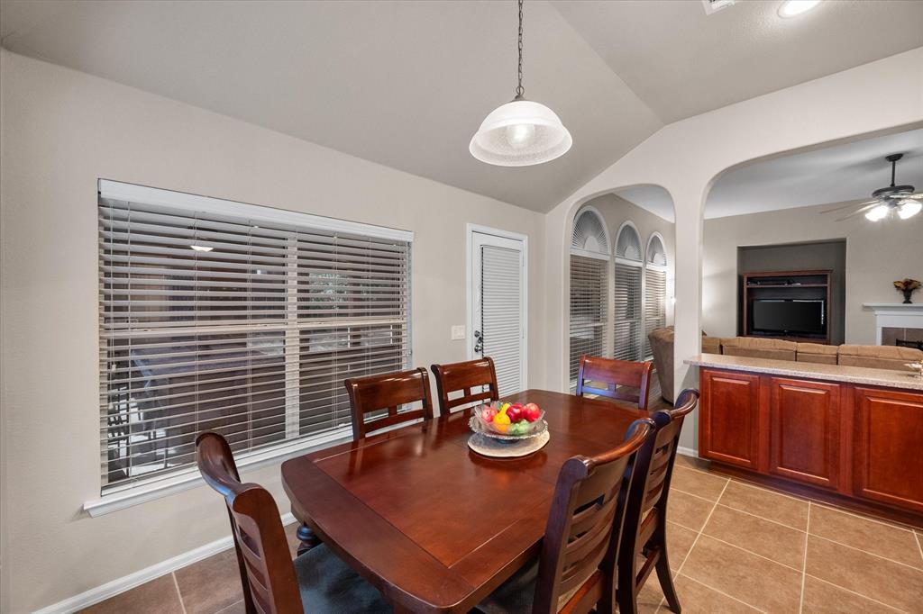1805 Rim Rock Trail