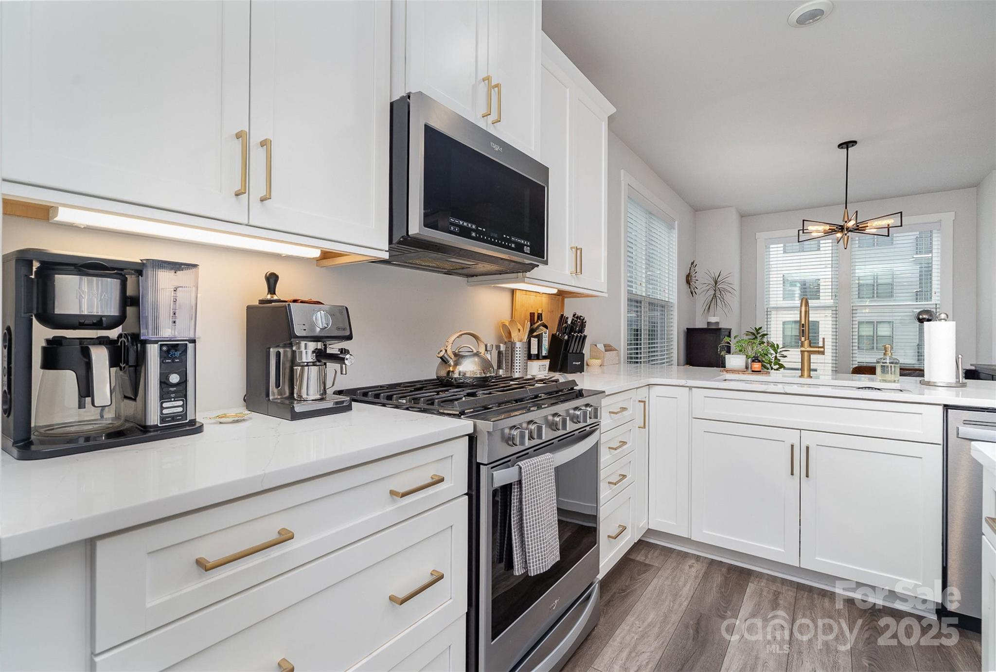 631 W Tremont Avenue