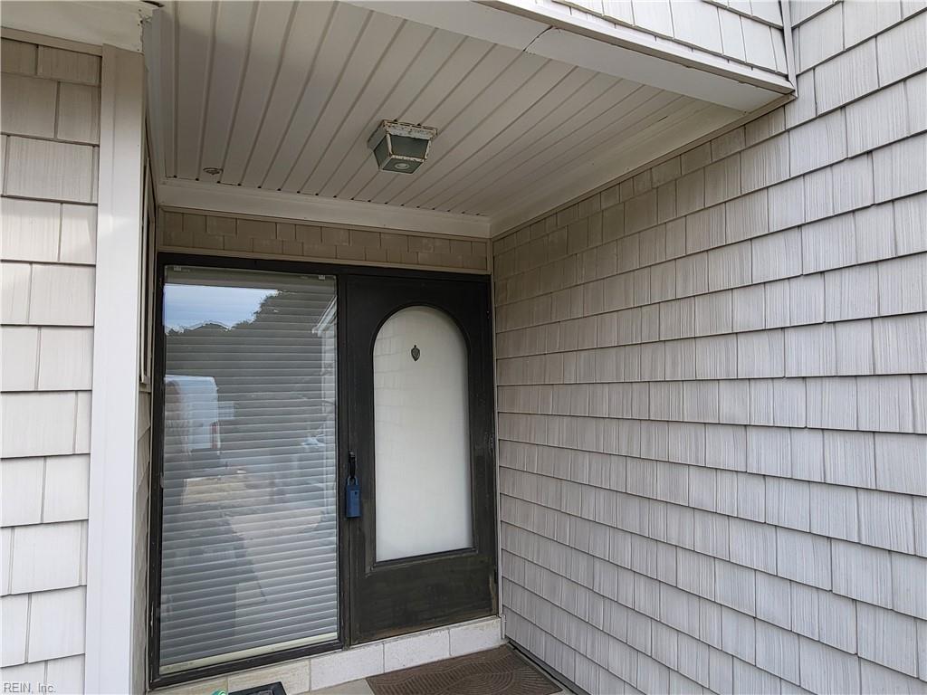 3950 Whispering Oaks Place