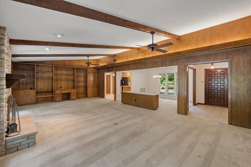 2216 Shadywood Court