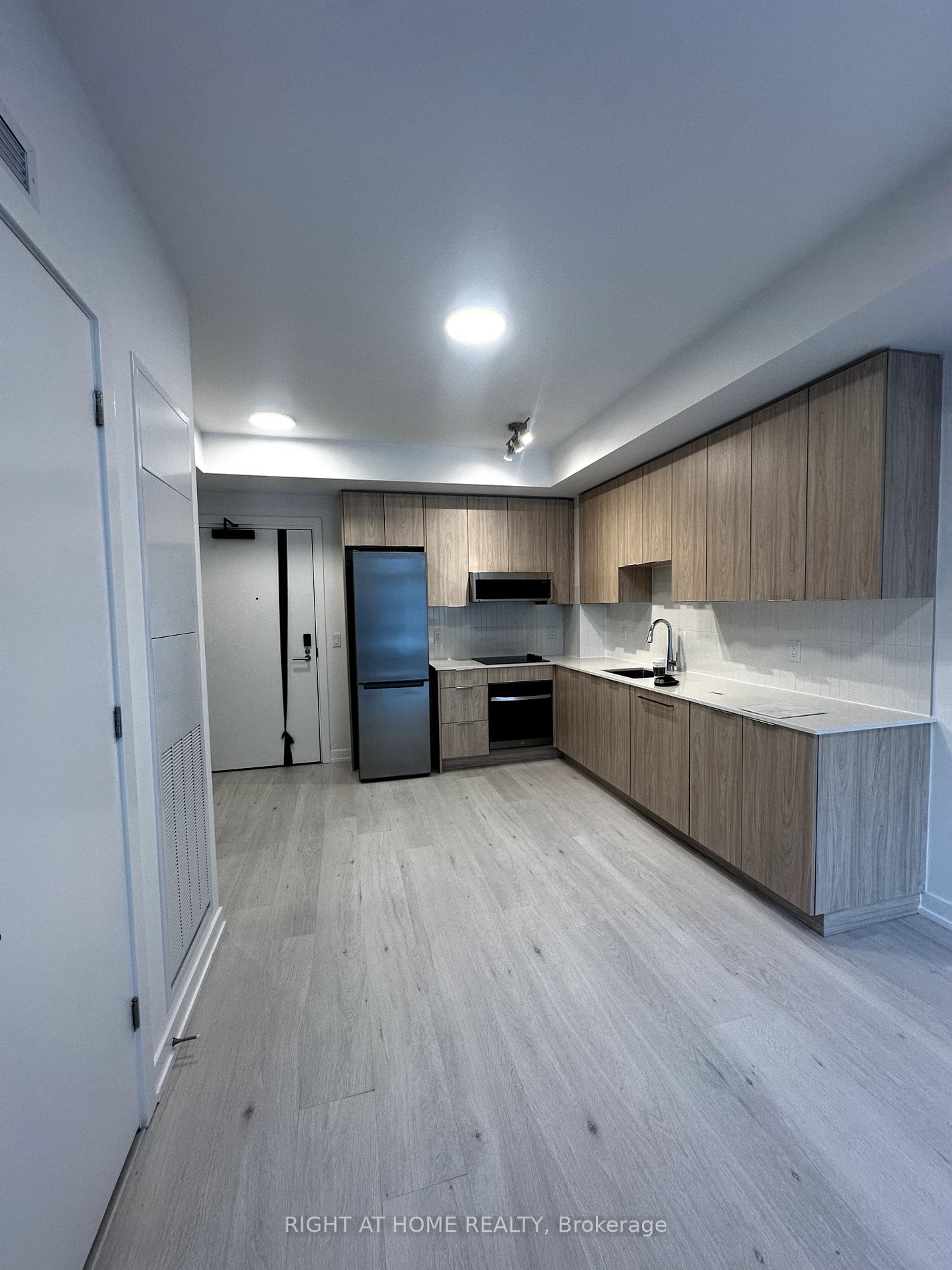 2501 Saw Whet Blvd 252