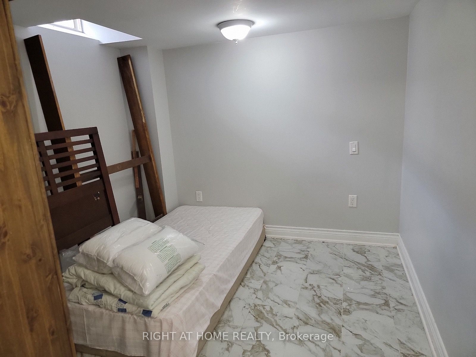 5565 Bonnie St