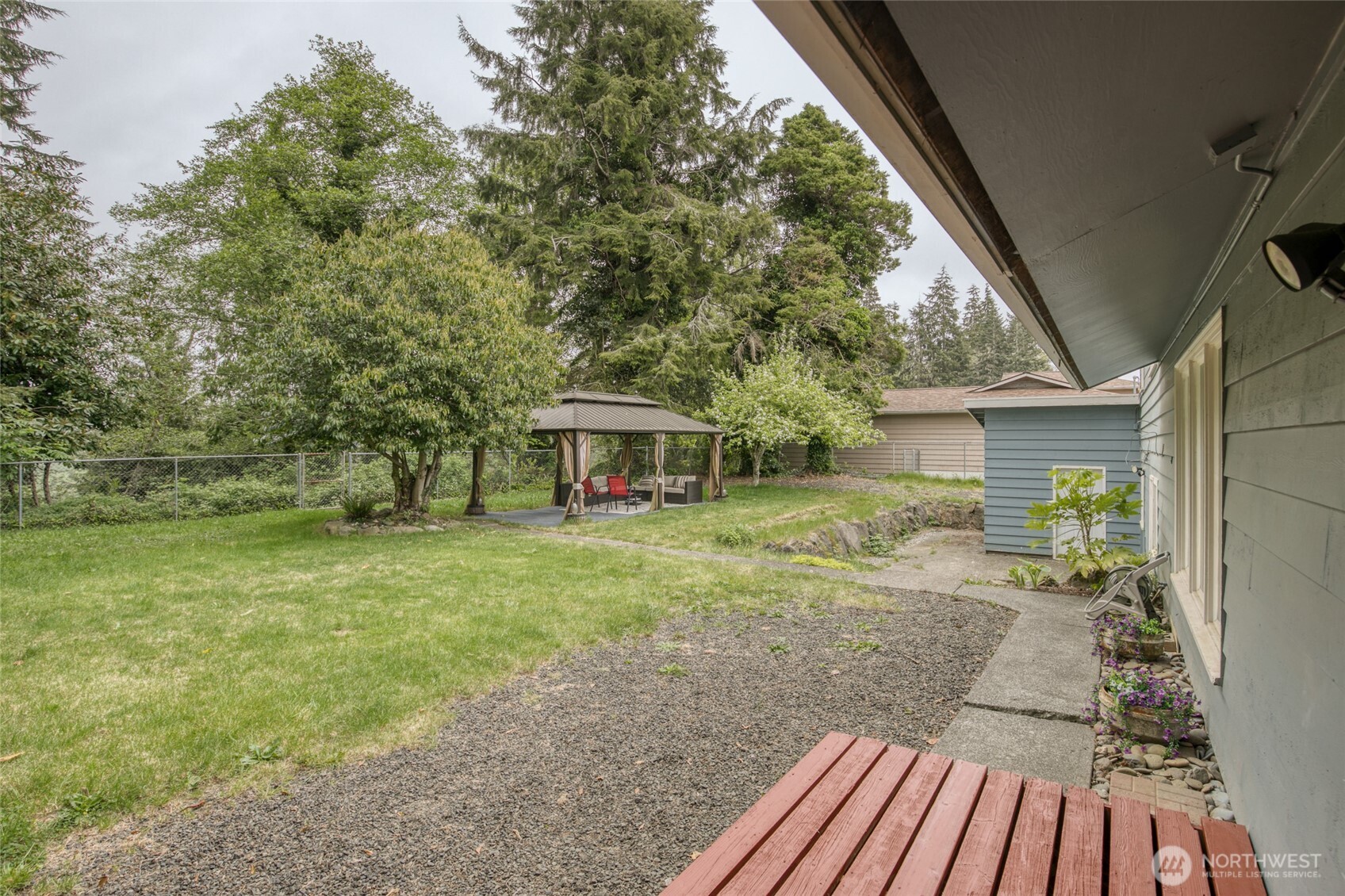 425 Beacon Hill Drive