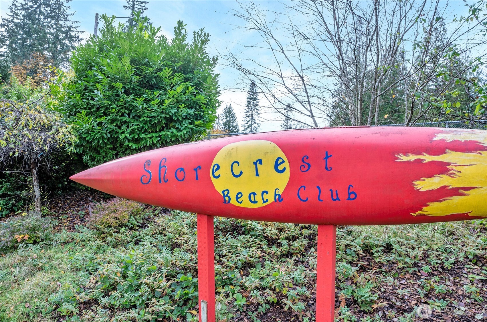 70 E Larchmont Place