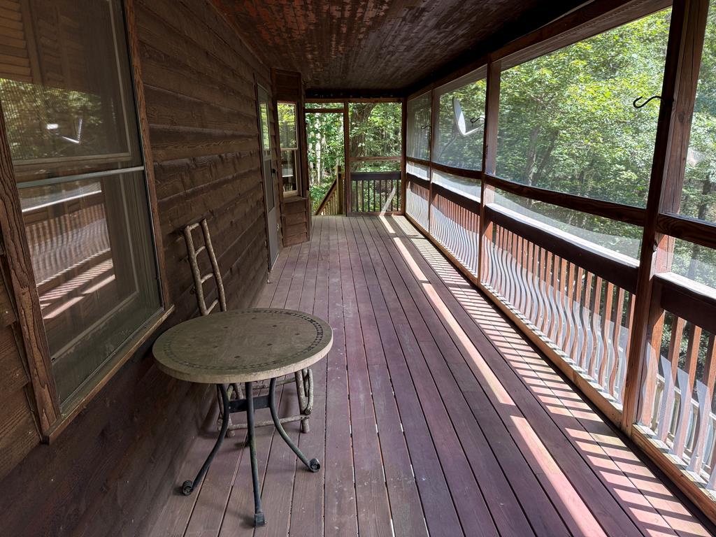 102 Overland Trail