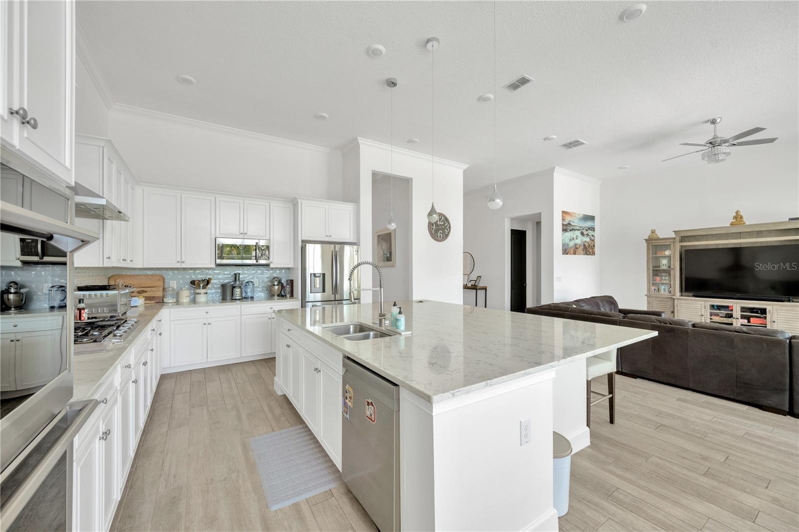 832 Manns Harbor Drive