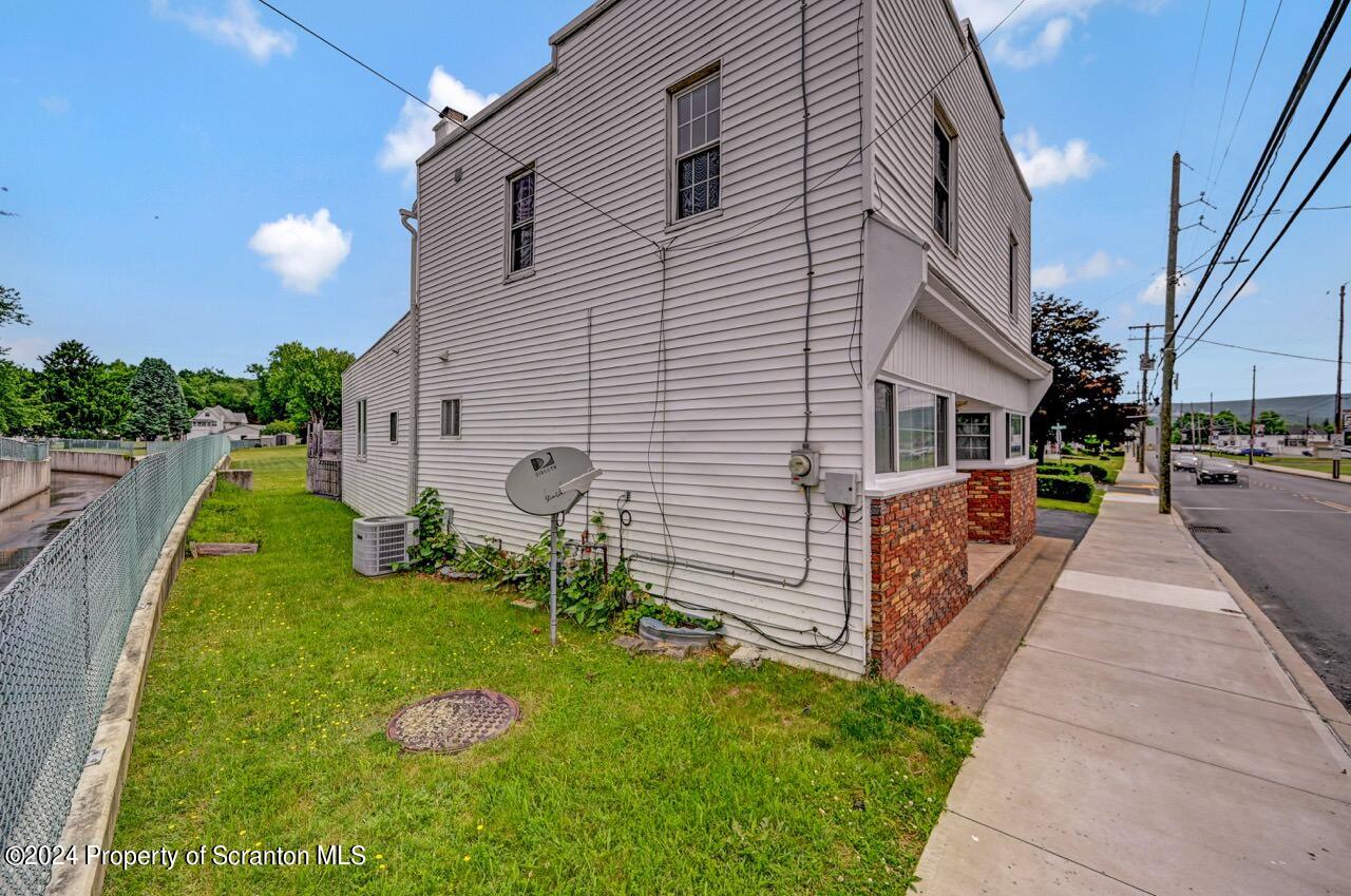 936 Main Street