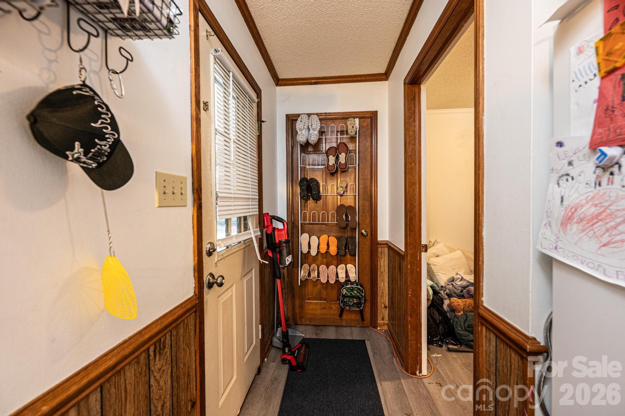 1113 Ponderosa Road
