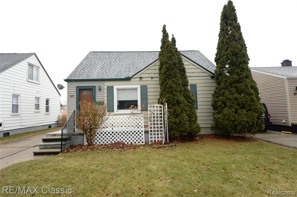 Great opportunity in Madison Heights.  All the hard work has been done!  This well maintained 3 bedroom bungalow has everything you need already done updated for you... Newer kitchen with Thomasville cabinets and Corian counters, updated full bath with newer tub/vanity/toilet, newer roof (2023), copper plumbing, new electrical panel plus updated electrical wiring/switches/outlets, hardwood floors, high efficiency furnace and so much more!  Great outdoor space with patio and a fenced yard.  Great storage and parking in the detached 1.5 car garage.  Don't miss out on this great home that is move-in ready.  Easy access to I-696 and I-75.