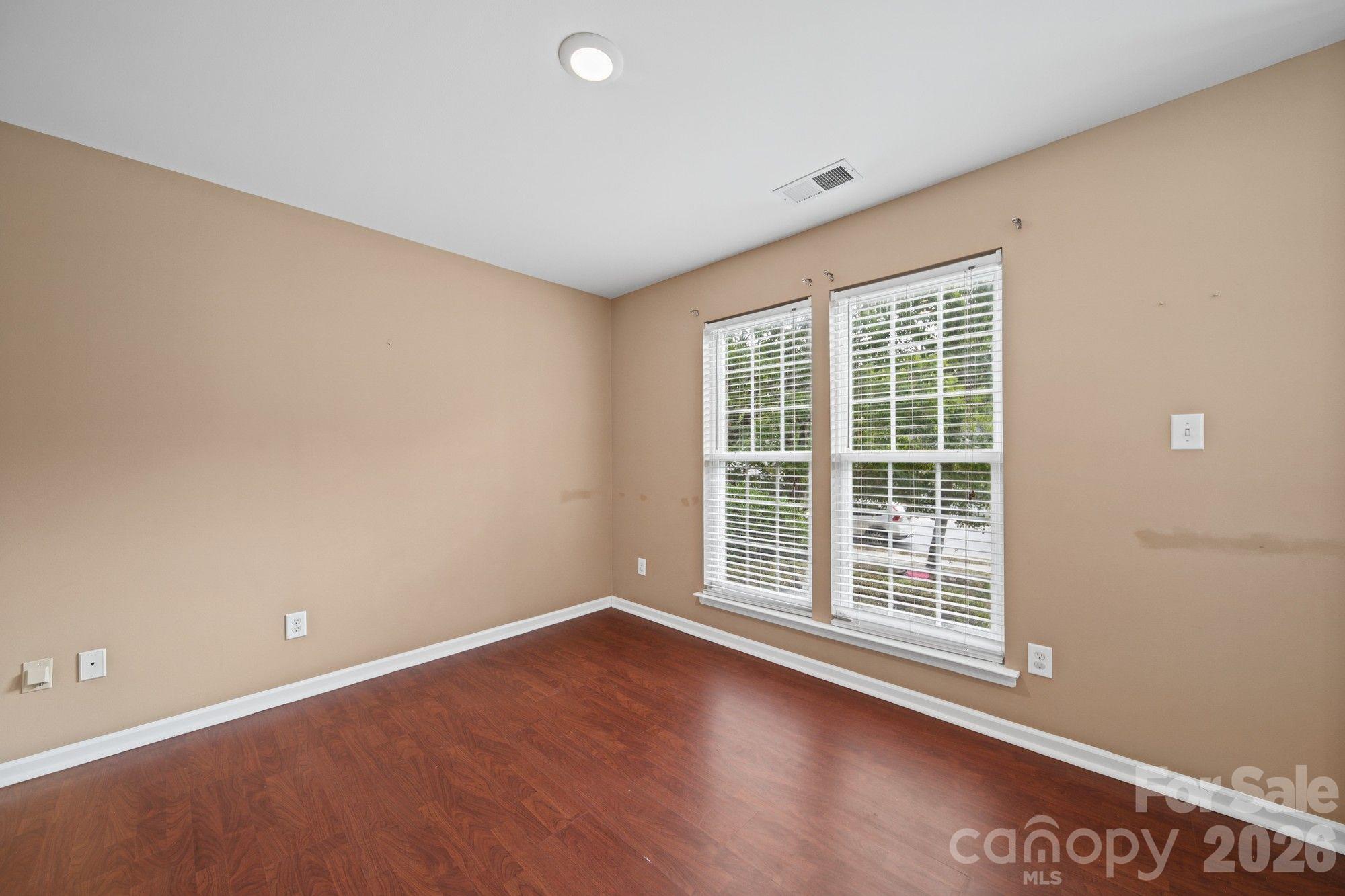 1617 Winthrop Lane 101