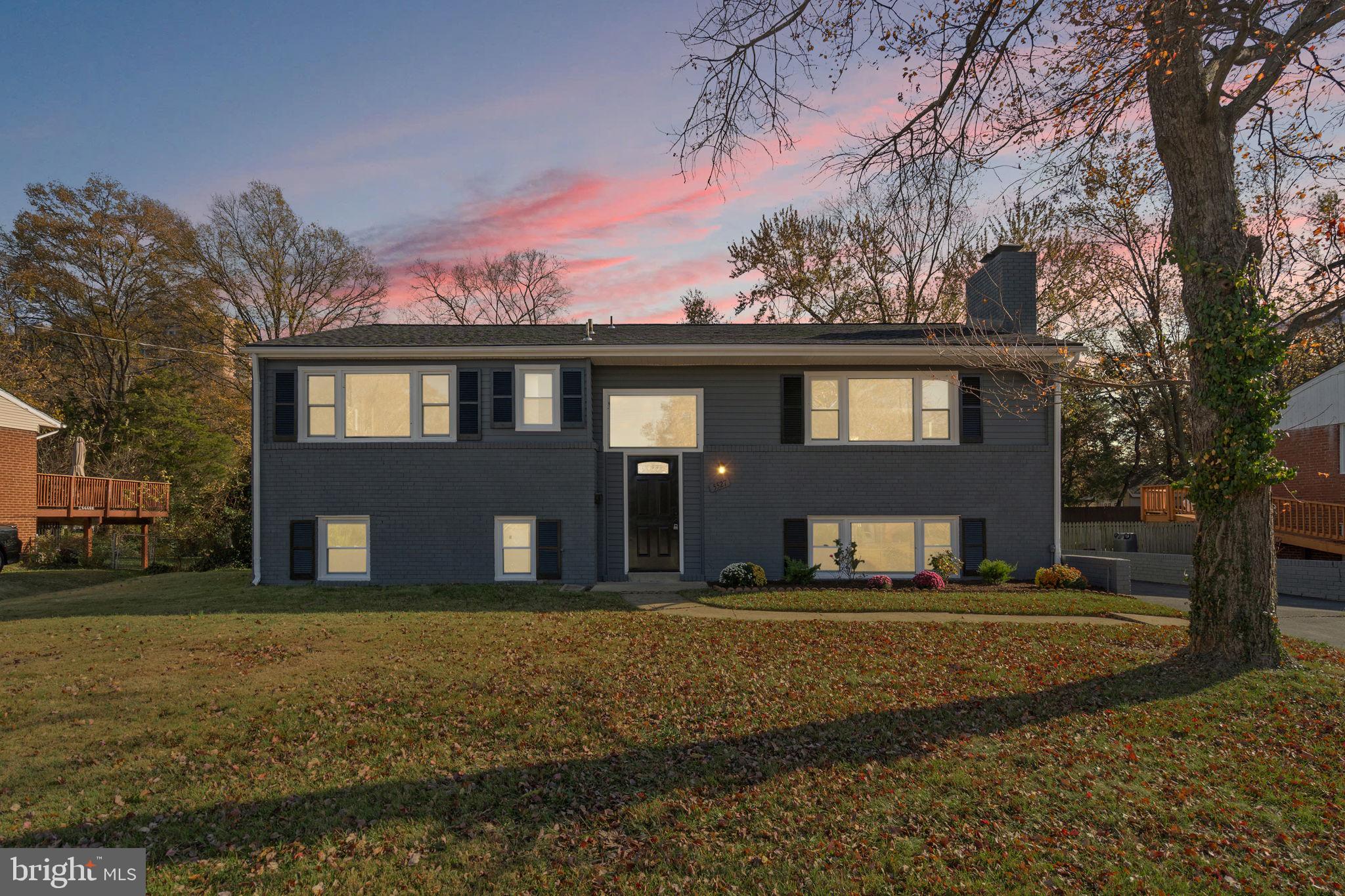 5527 Bouffant Boulevard