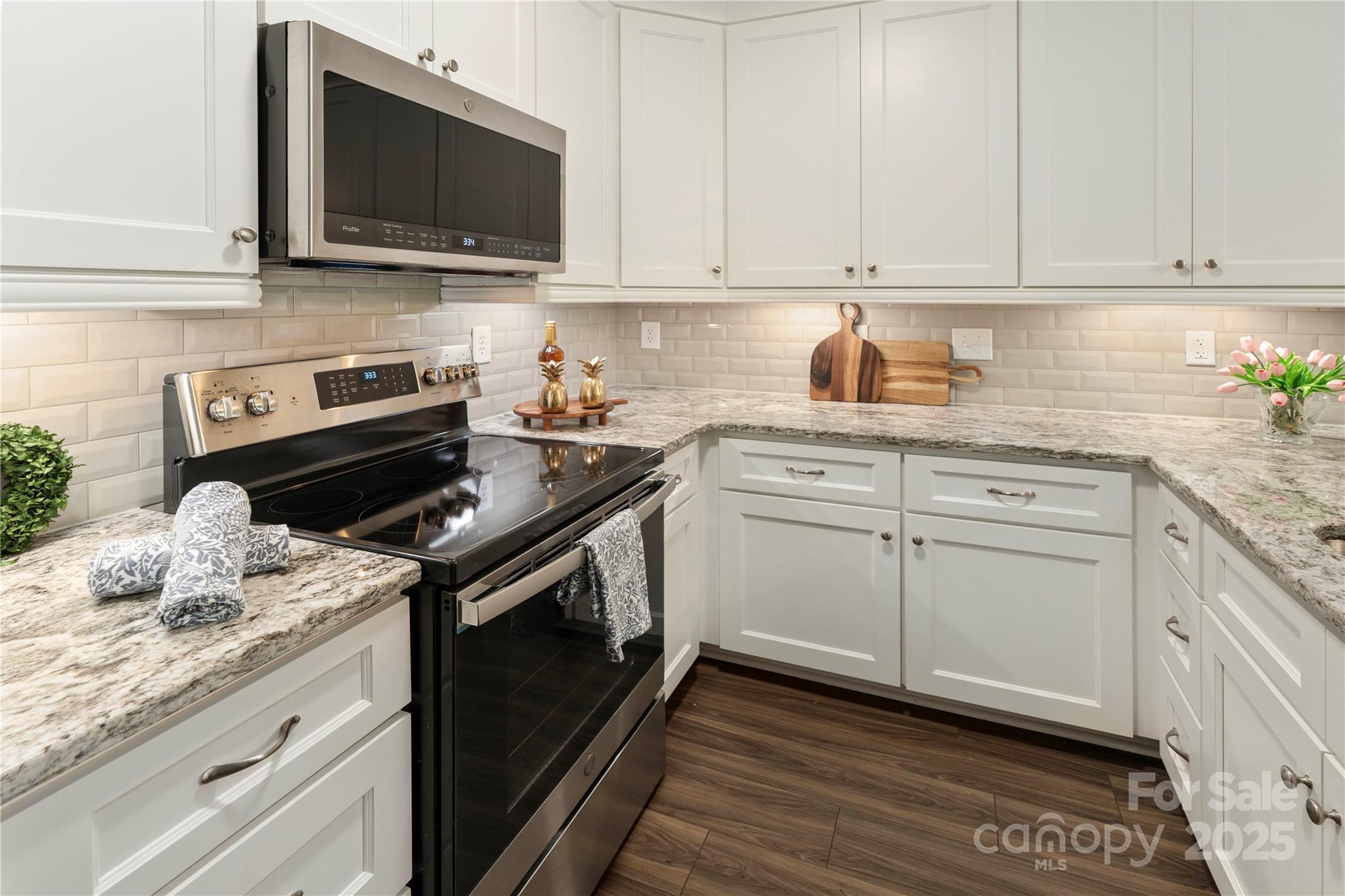 714 Northeast Drive 53