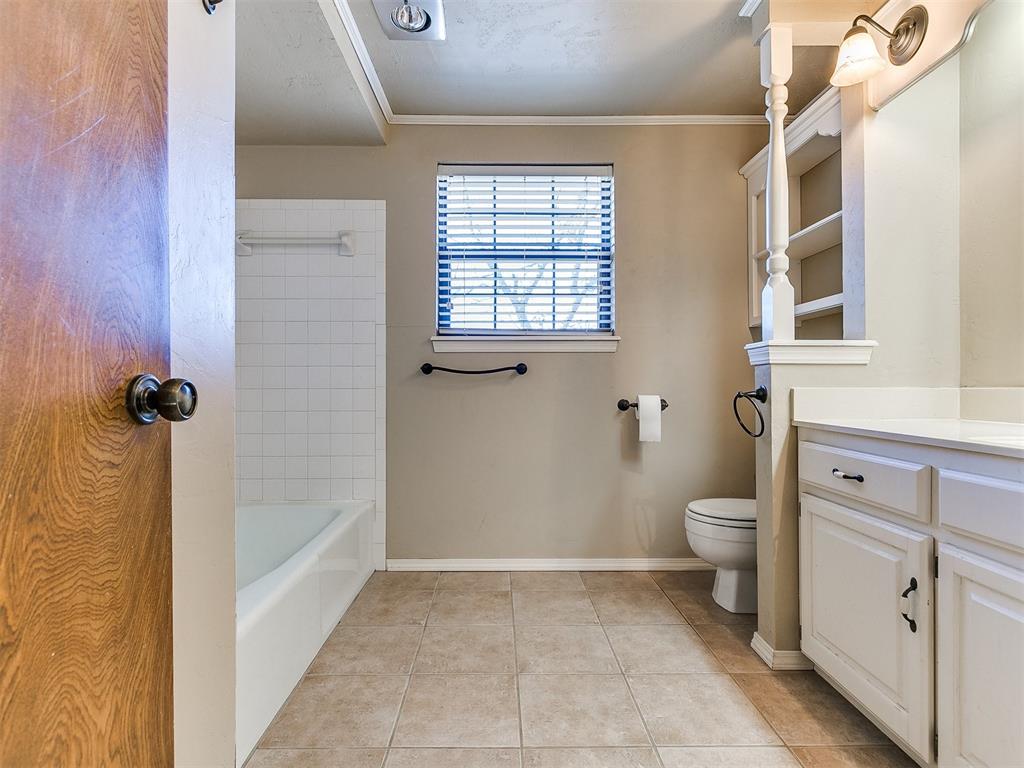 9901 Woodview Drive