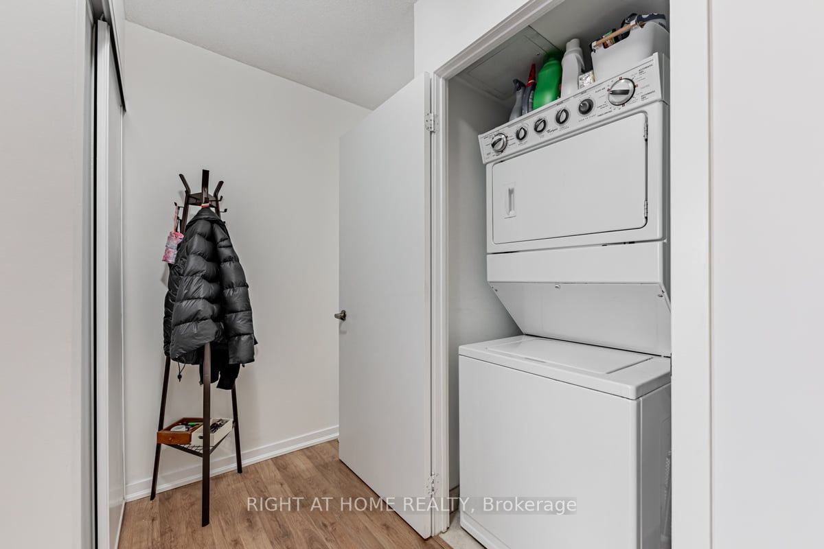 801 W Sheppard Ave 502