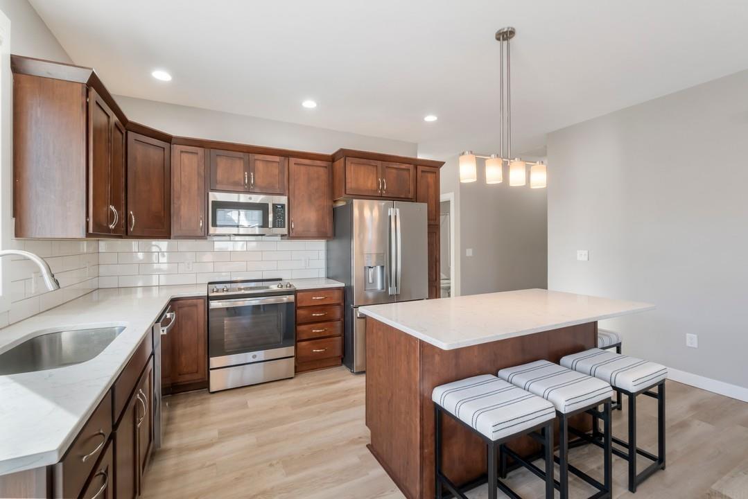 812 Parkside Lane