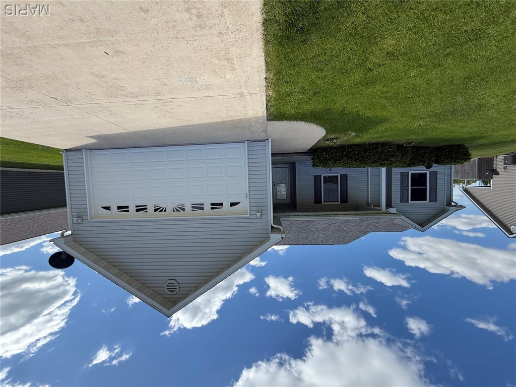2 Jaybird Court