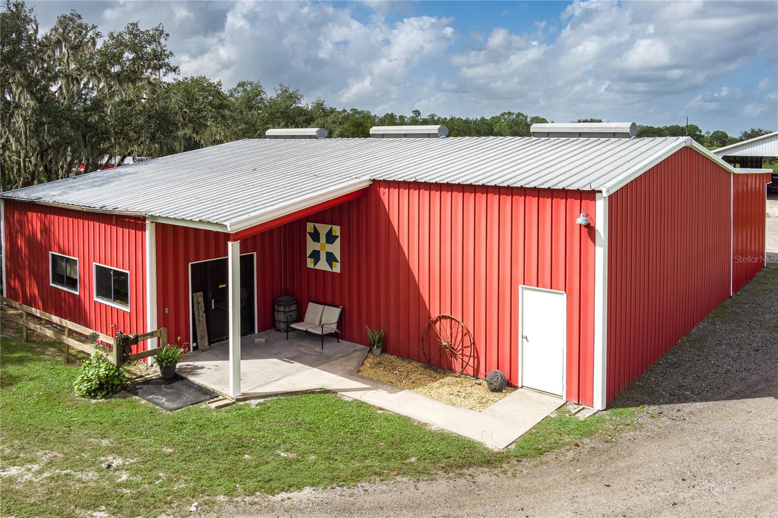 1126 & 1144 County Road 665