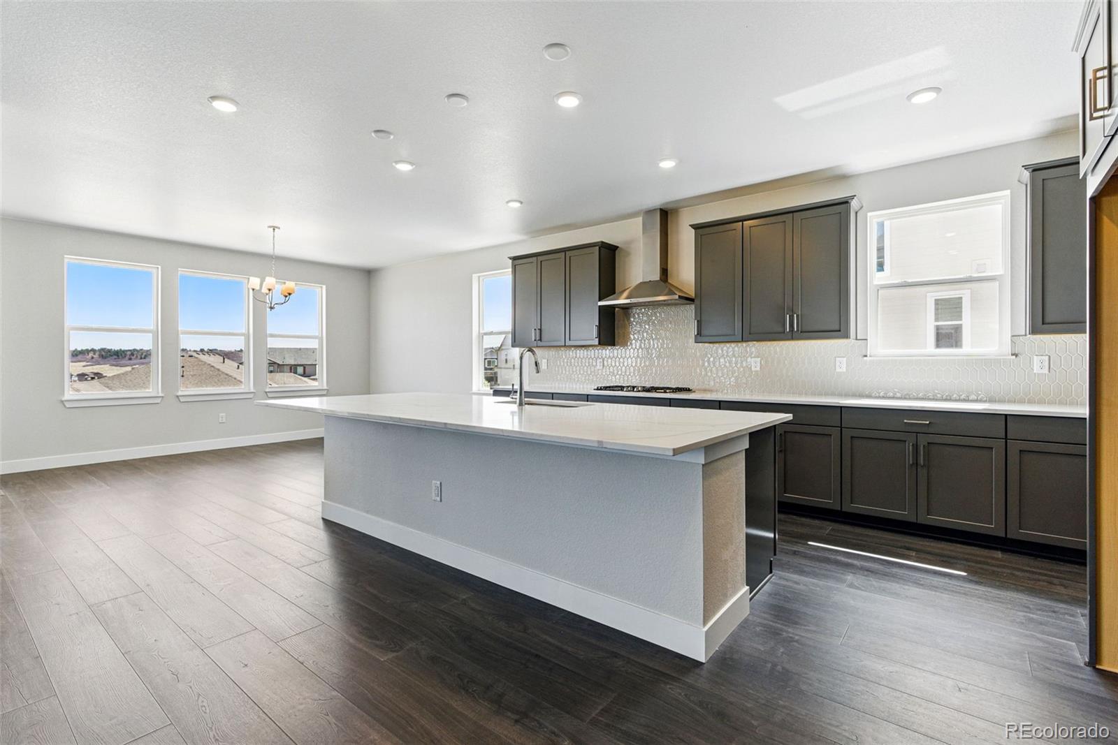 5698 Farrier Point