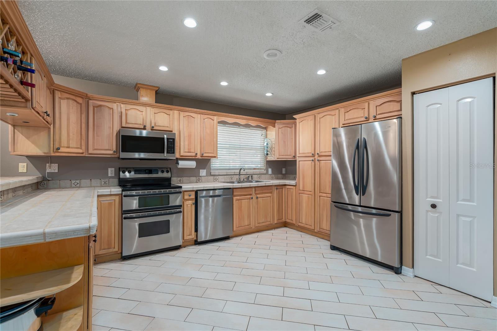 5318 Palmetto Point Drive