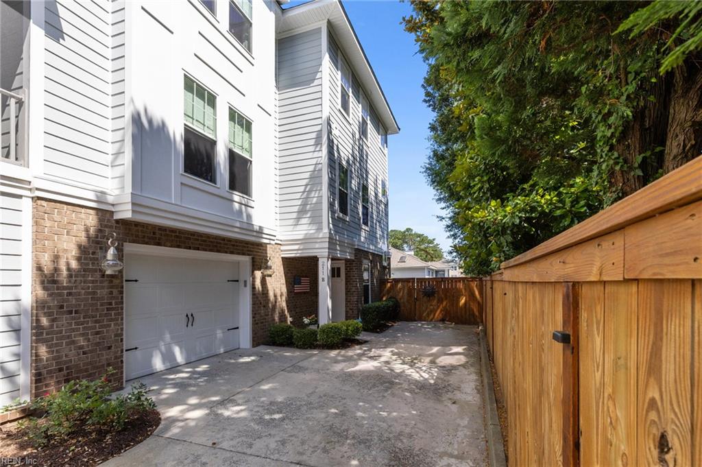 211 82nd Street B, Virginia Beach, VA 