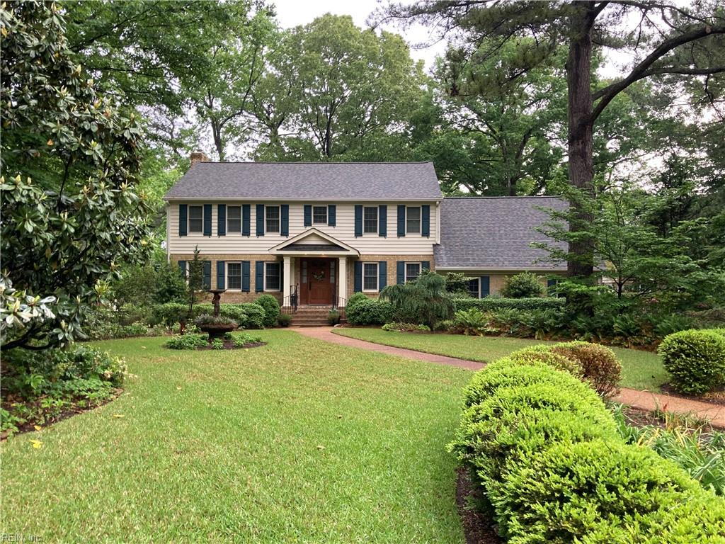 828 De La Fayette Court