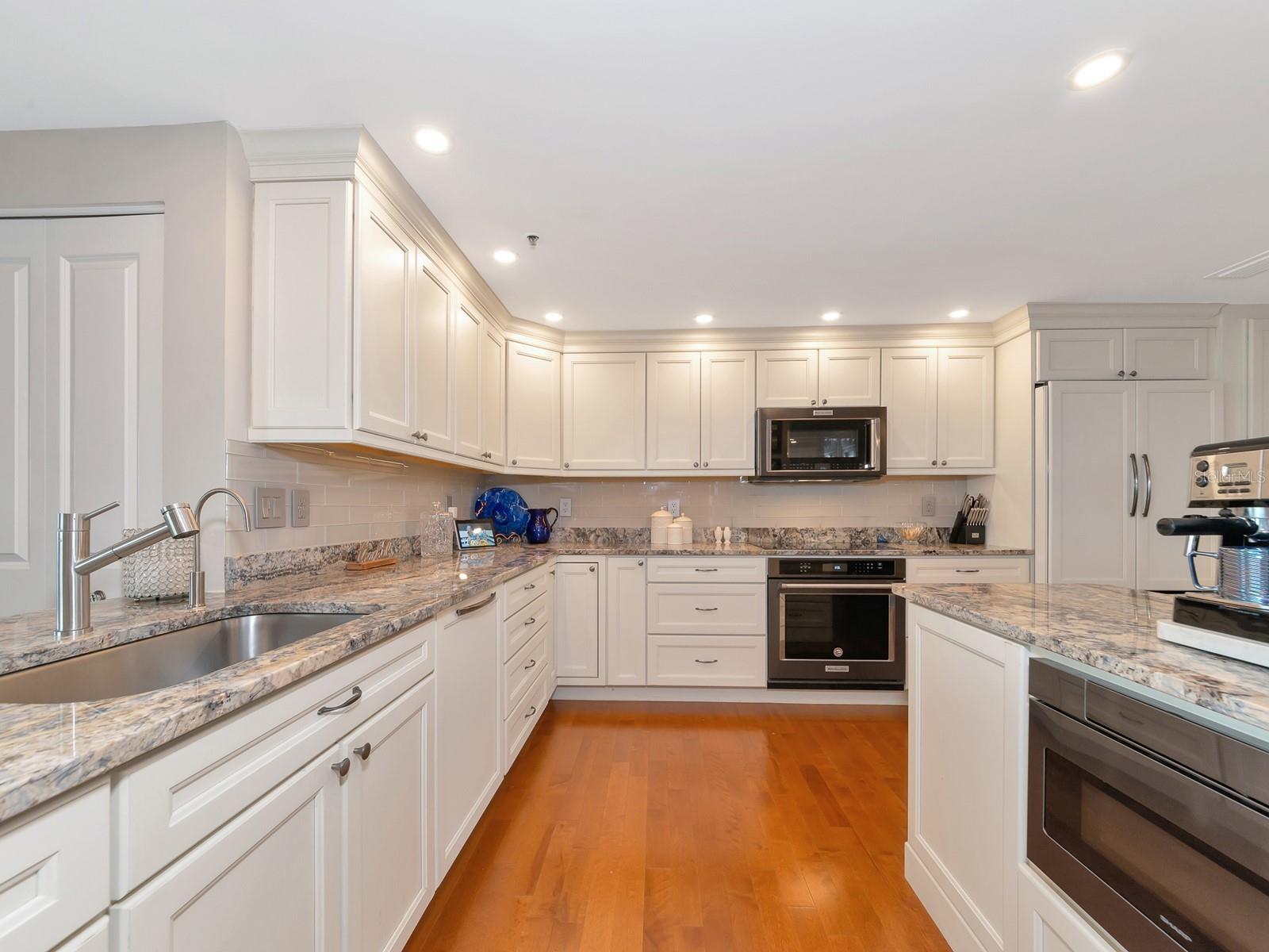 1255 N Gulfstream Avenue 807