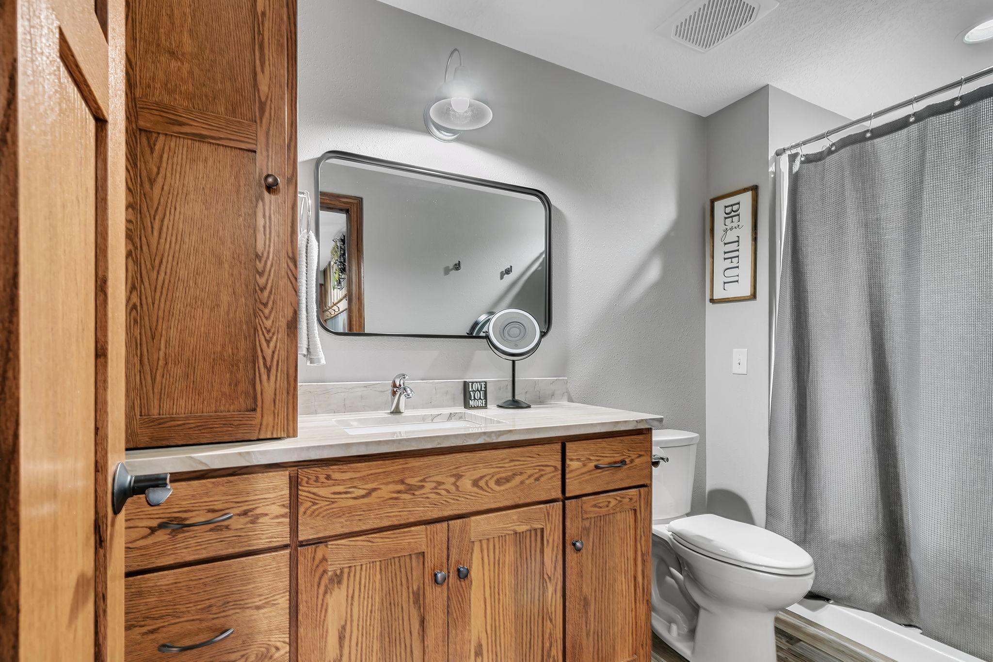 1201 Huntington Drive S