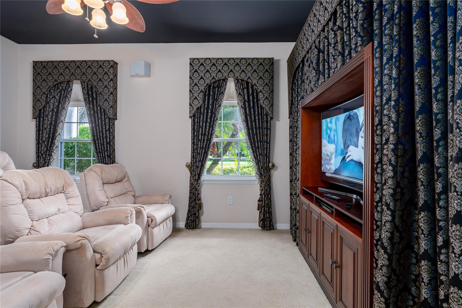 17809 Howling Wolf Run