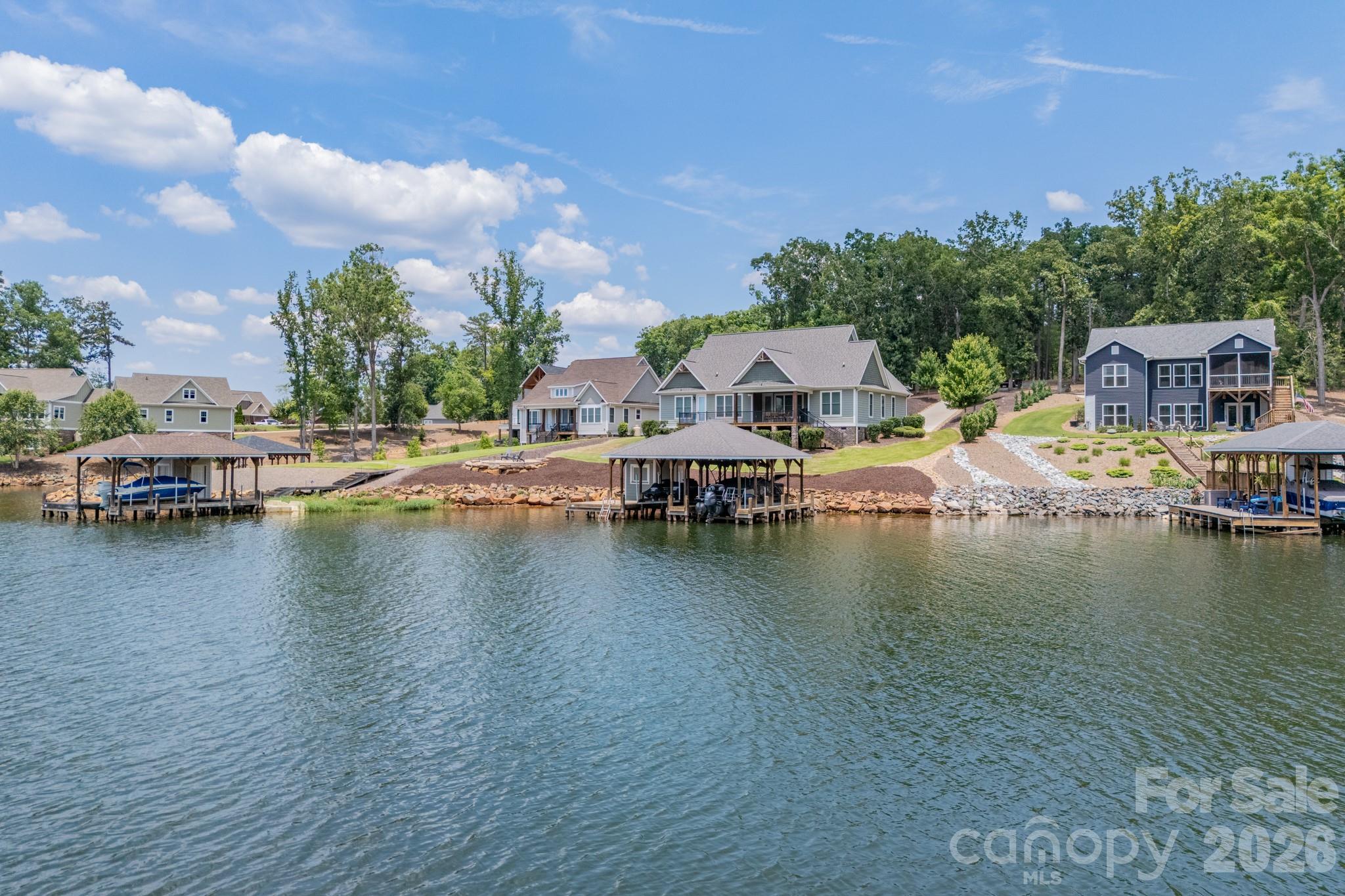 157 Landing Trail